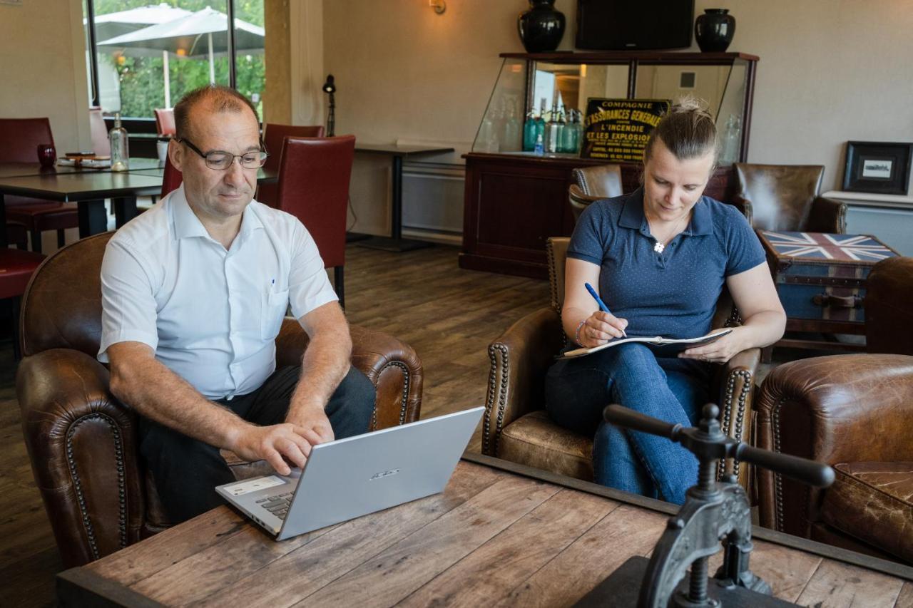 Brit Hotel Essentiel Cholet Zewnętrze zdjęcie