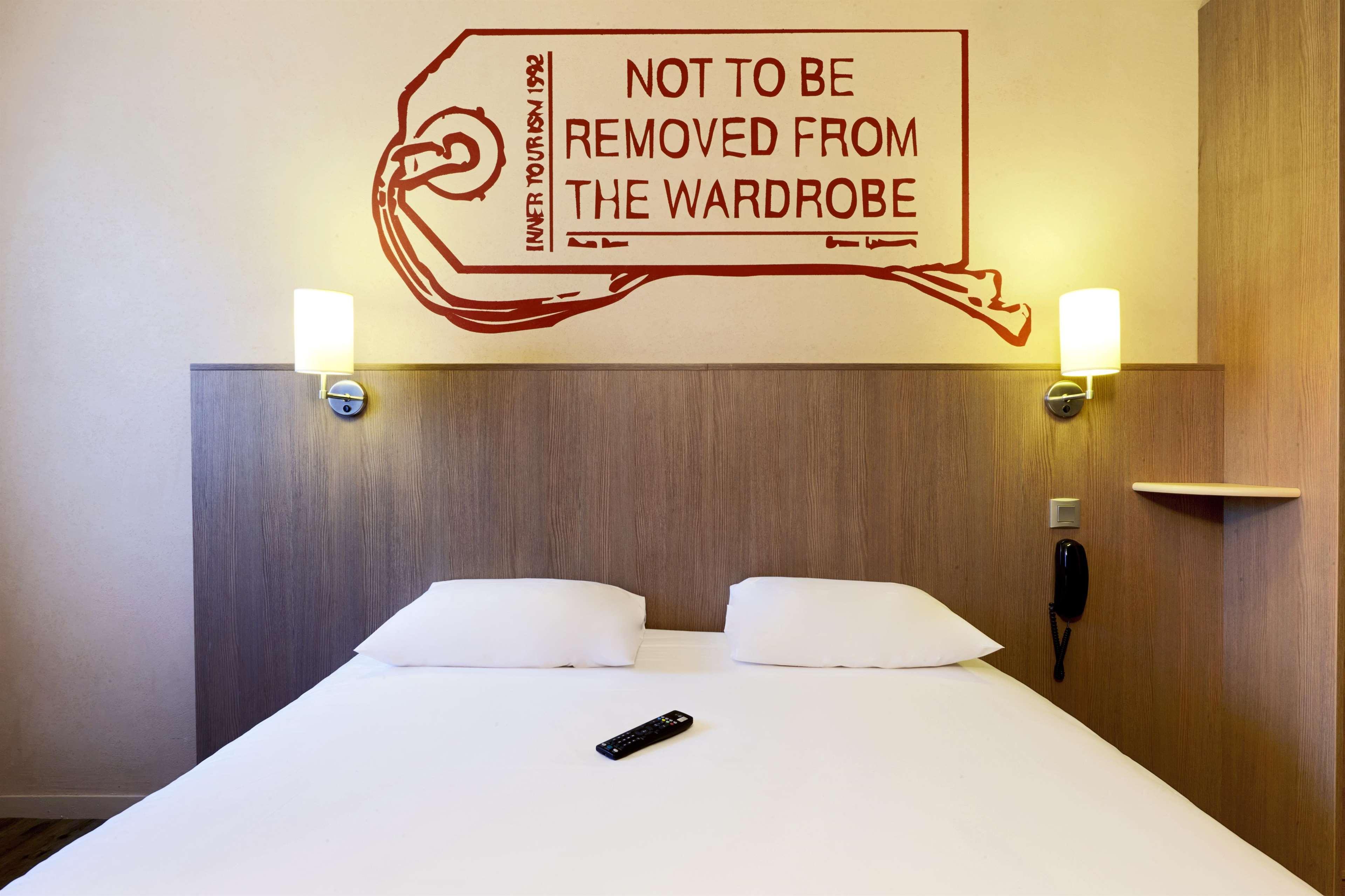 Brit Hotel Essentiel Cholet Zewnętrze zdjęcie
