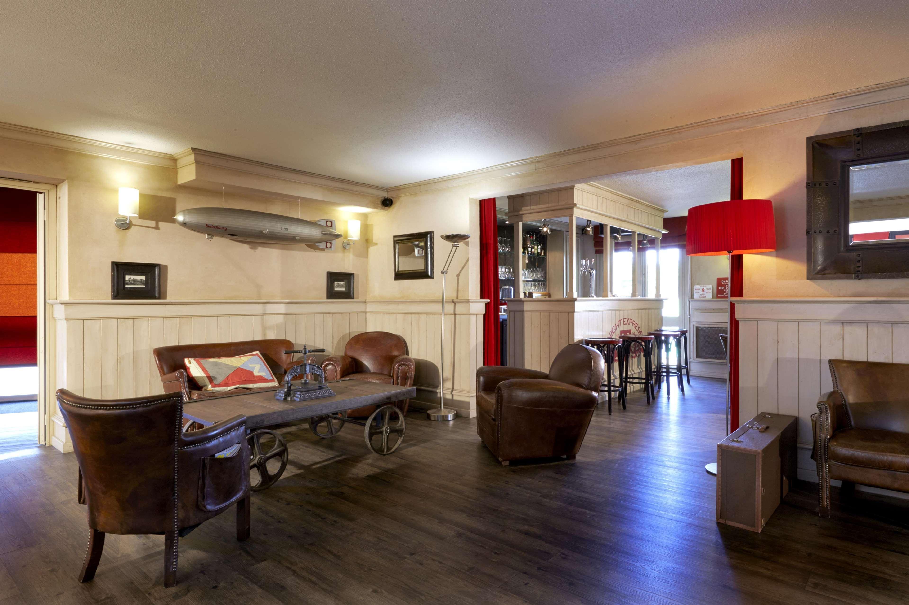 Brit Hotel Essentiel Cholet Zewnętrze zdjęcie