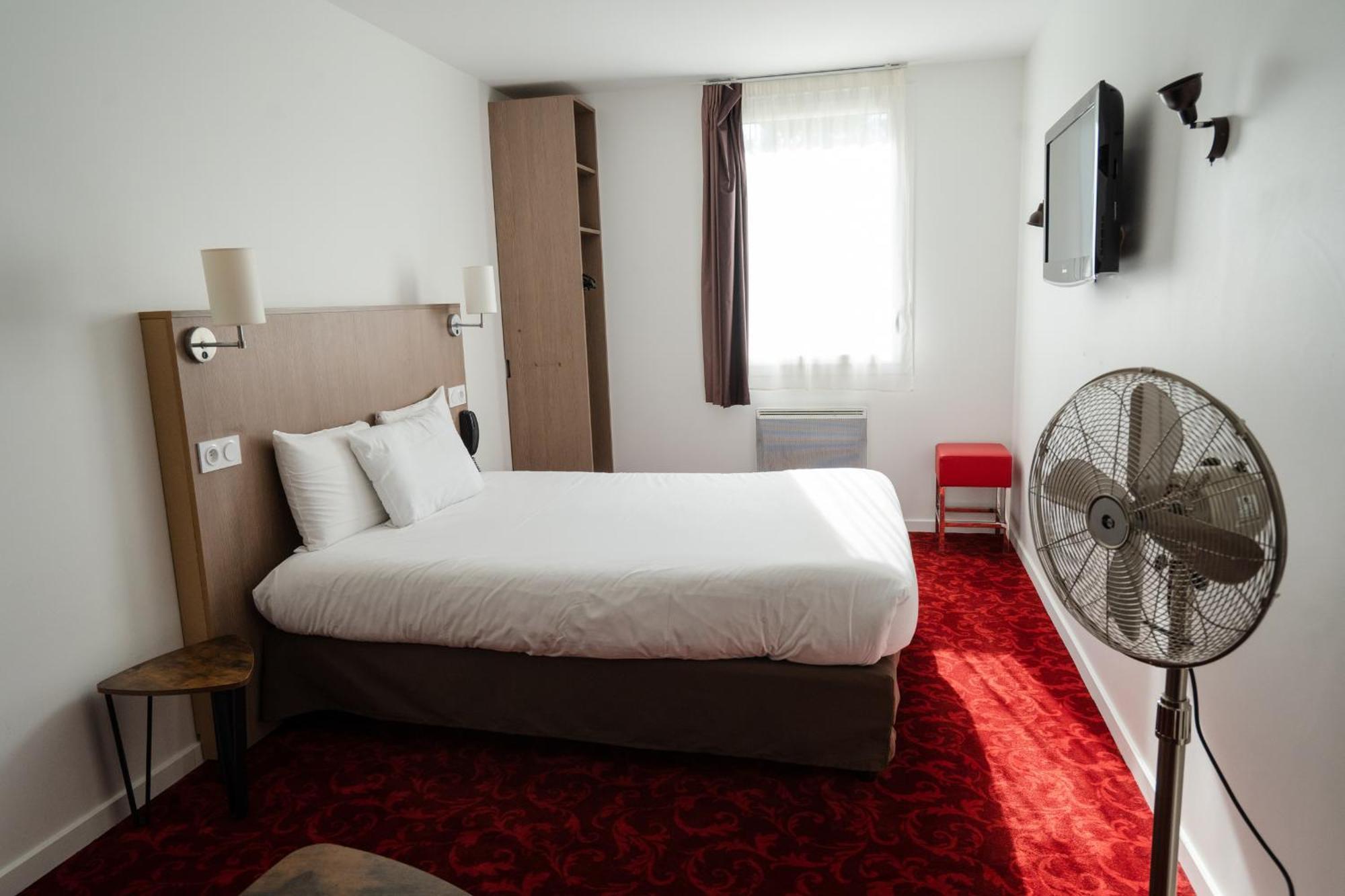 Brit Hotel Essentiel Cholet Zewnętrze zdjęcie